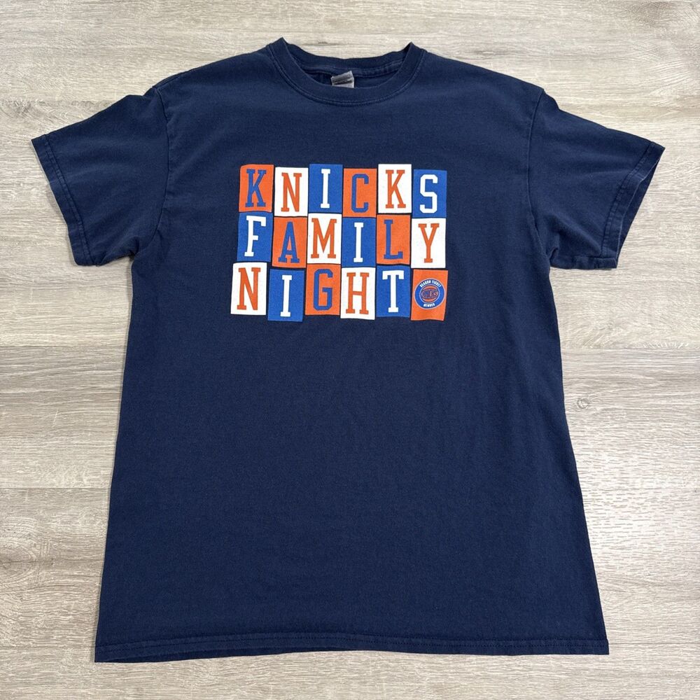 New York Knicks Shirt Men’s Medium Blue Family Night NBA Knickerbockers